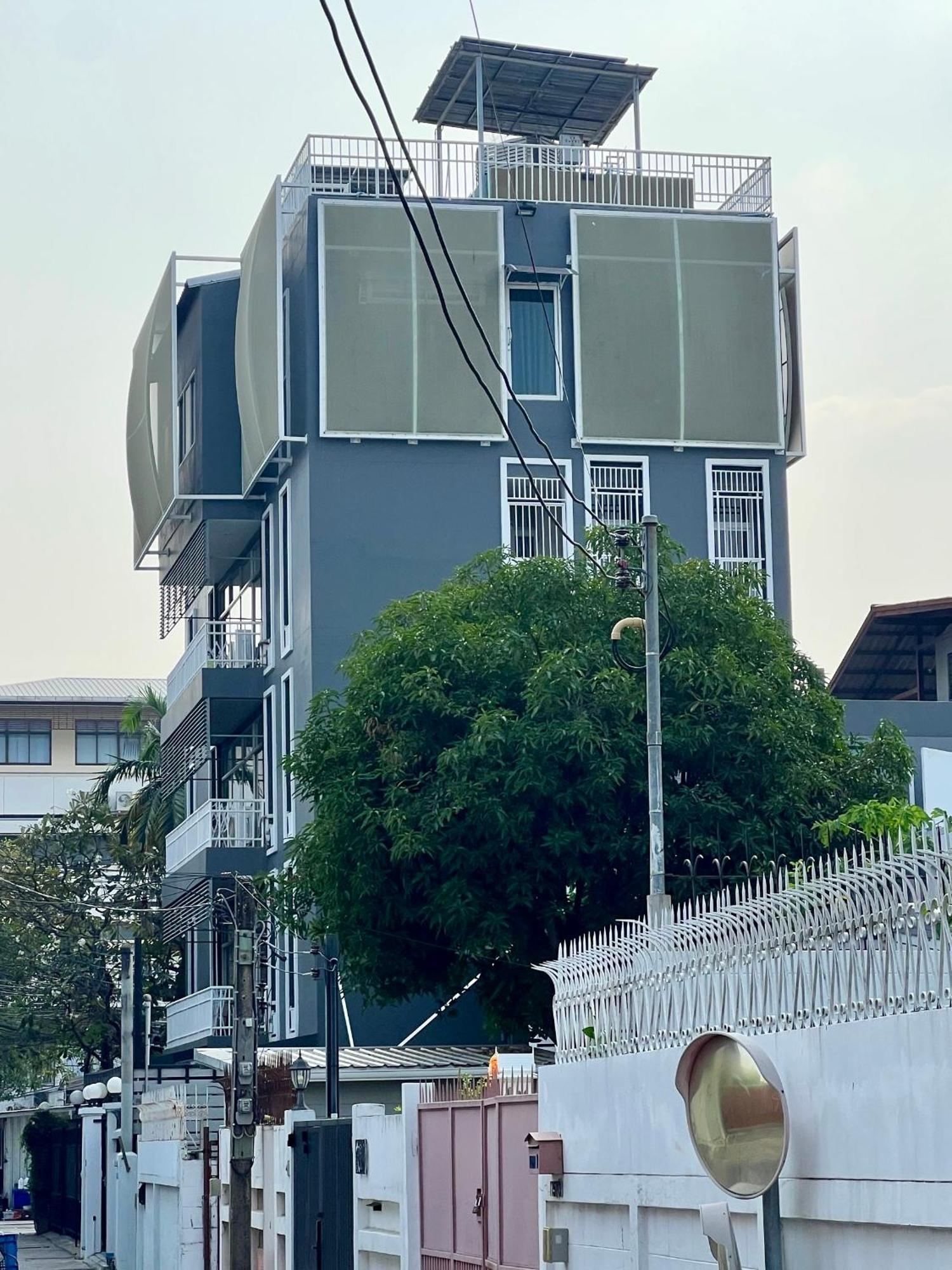 Samsen Suites/ 2 Br Suites for less Bangkok Eksteriør bilde