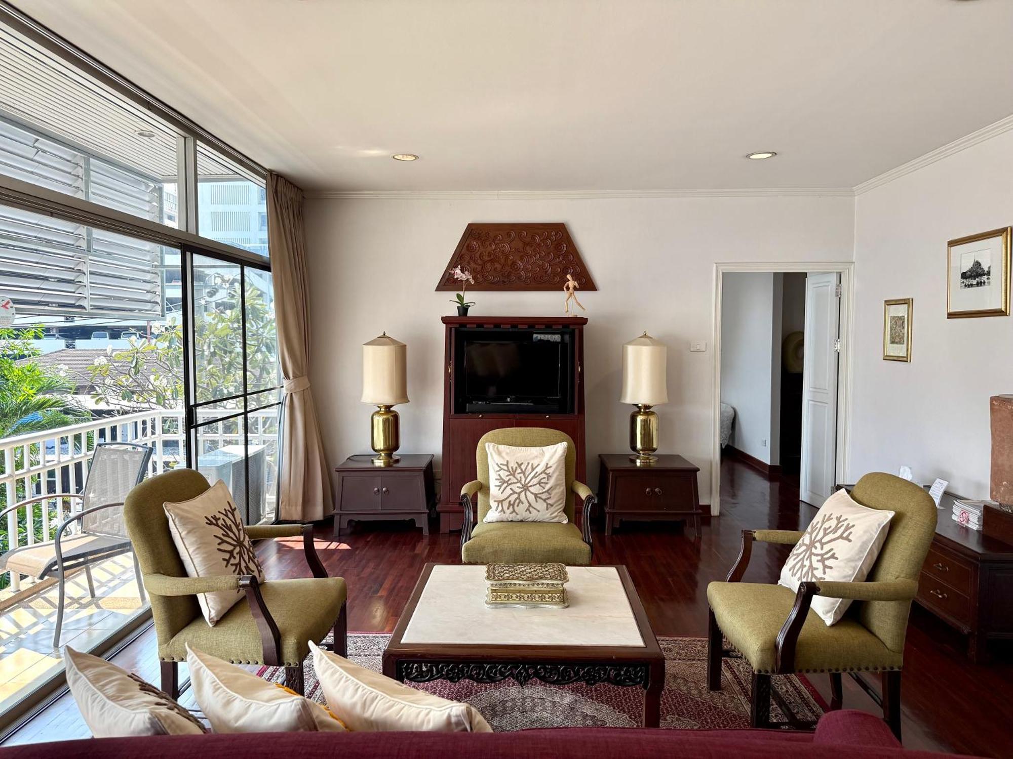 Samsen Suites/ 2 Br Suites for less Bangkok Eksteriør bilde
