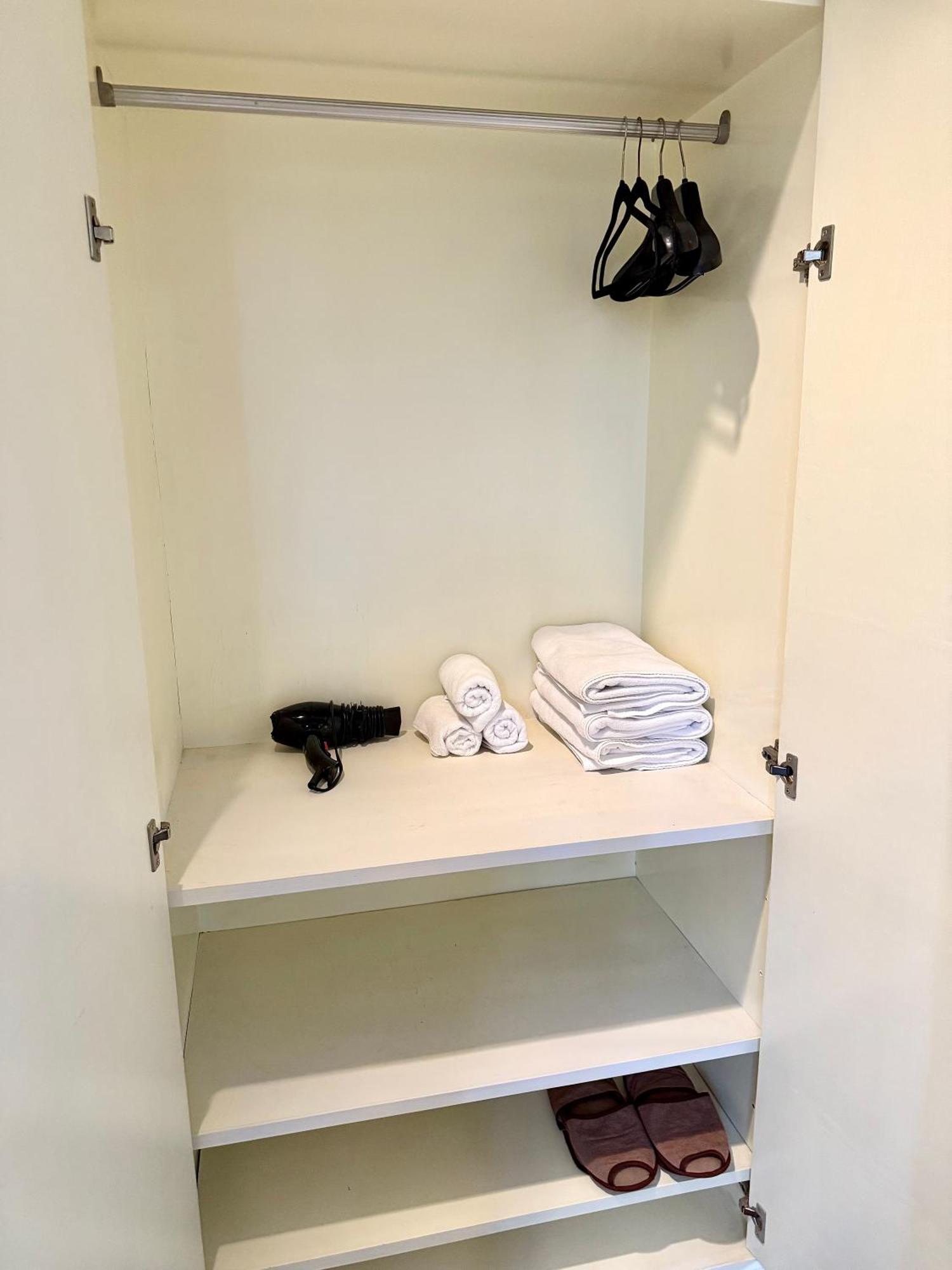 Samsen Suites/ 2 Br Suites for less Bangkok Eksteriør bilde