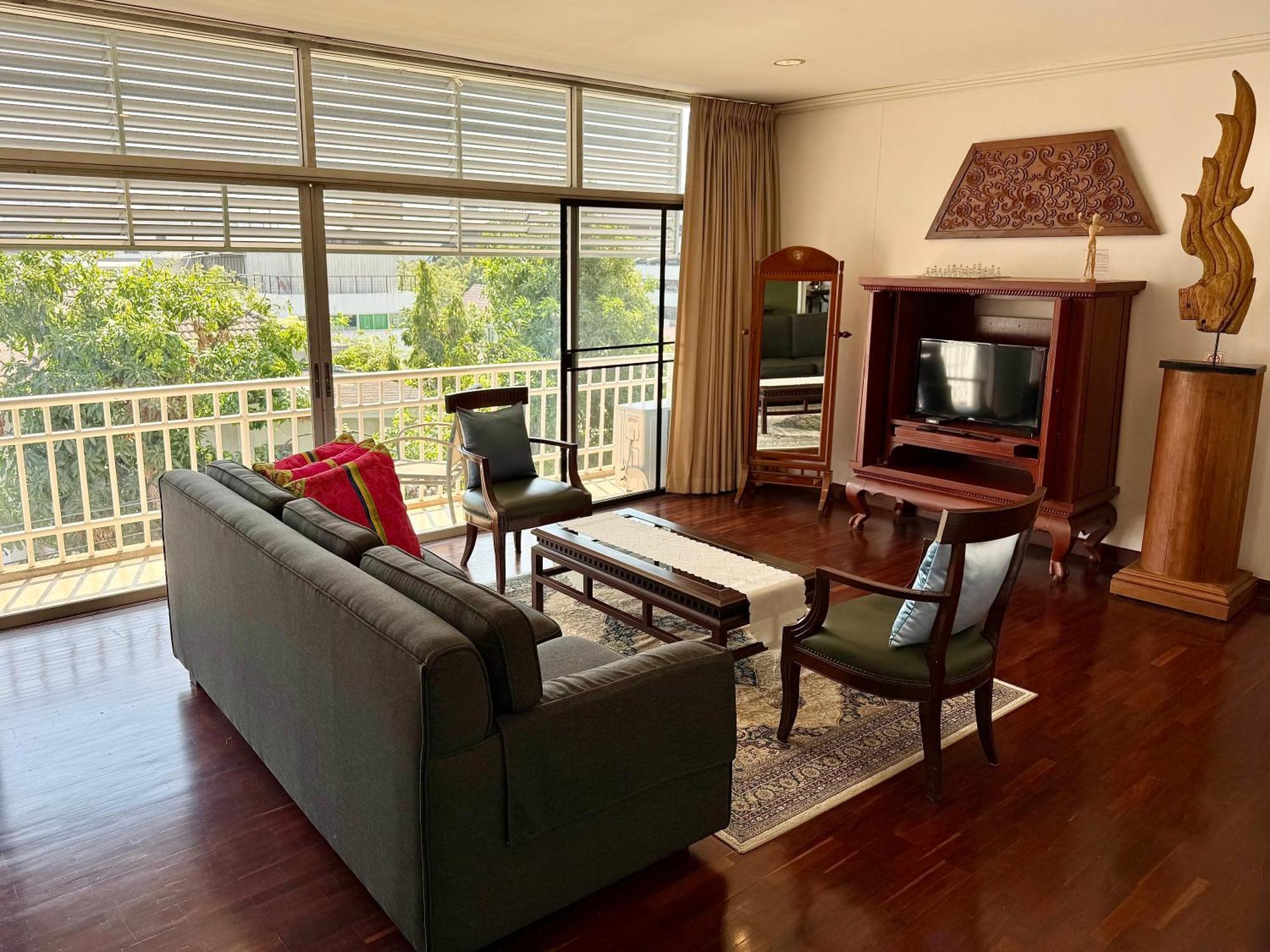 Samsen Suites/ 2 Br Suites for less Bangkok Eksteriør bilde